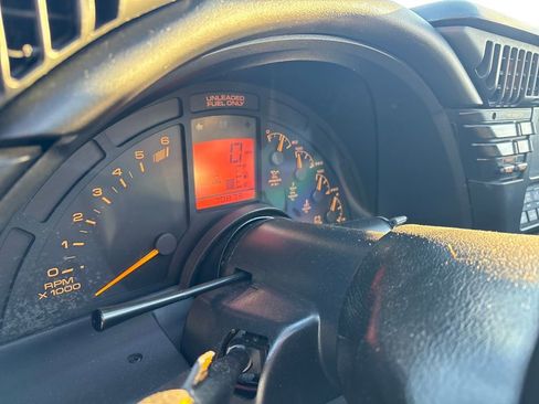 Used 1992 Chevrolet Corvette Coupe image 22