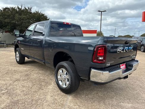 New 2026 RAM 2500 Big Horn AWD/4WD image 3