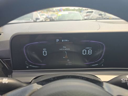 Used 2025 Kia Seltos S AWD/4WD image 17