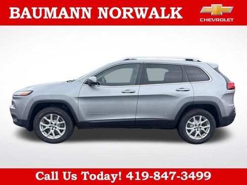 Used 2014 Jeep Cherokee Latitude AWD/4WD image 8