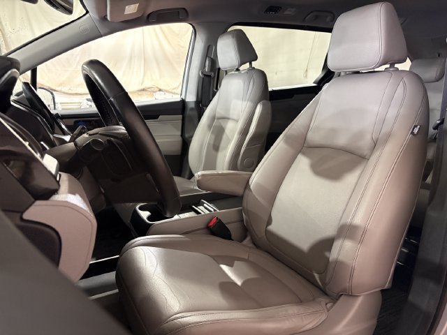 Used 2024 Honda Odyssey Touring image 8