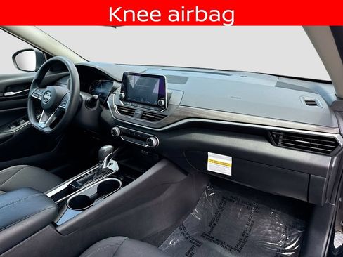 Used 2024 Nissan Altima 2.5 SV FWD image 26
