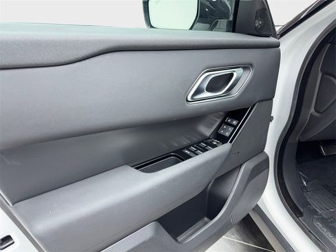 Used 2025 Land Rover Range Rover Velar Dynamic SE image 46