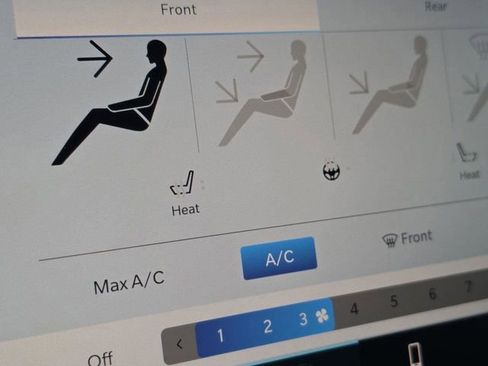 New 2026 Chrysler Pacifica Select image 31