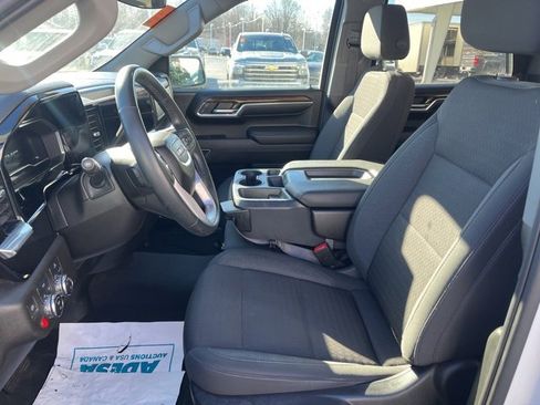 Used 2023 GMC Sierra 1500 SLE image 5