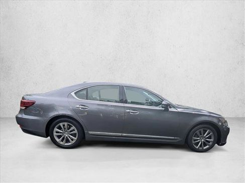 Used 2015 Lexus LS 460 w/ Comfort Package RWD image 4