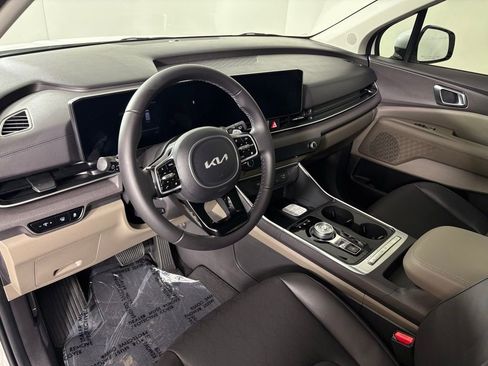 New 2026 Kia Carnival EX image 17