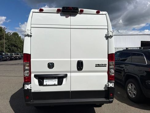 Used 2025 RAM ProMaster 1500 w/ Convenience Group FWD image 6