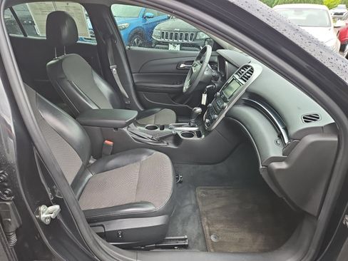 Used 2015 Chevrolet Malibu LT FWD image 15