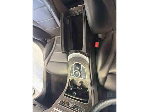 Used 2017 Mercedes-Benz C 300 4MATIC Sedan image 21