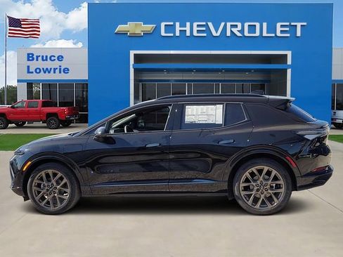 New 2026 Chevrolet Equinox EV RS image 2