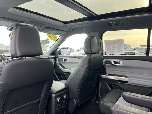 Certified 2023 Ford Explorer XLT w/ Equipment Group 202A image 34