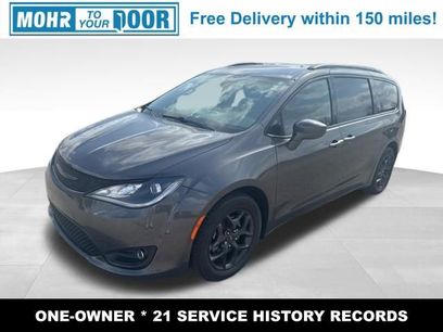 Used 2018 Chrysler Pacifica Touring-L w/ Premium Audio Group