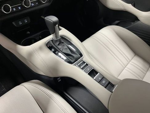 New 2027 Honda HR-V EX-L image 13