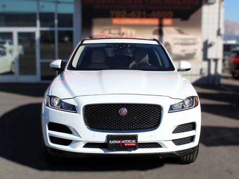 Used 2018 Jaguar F-PACE Prestige image 26
