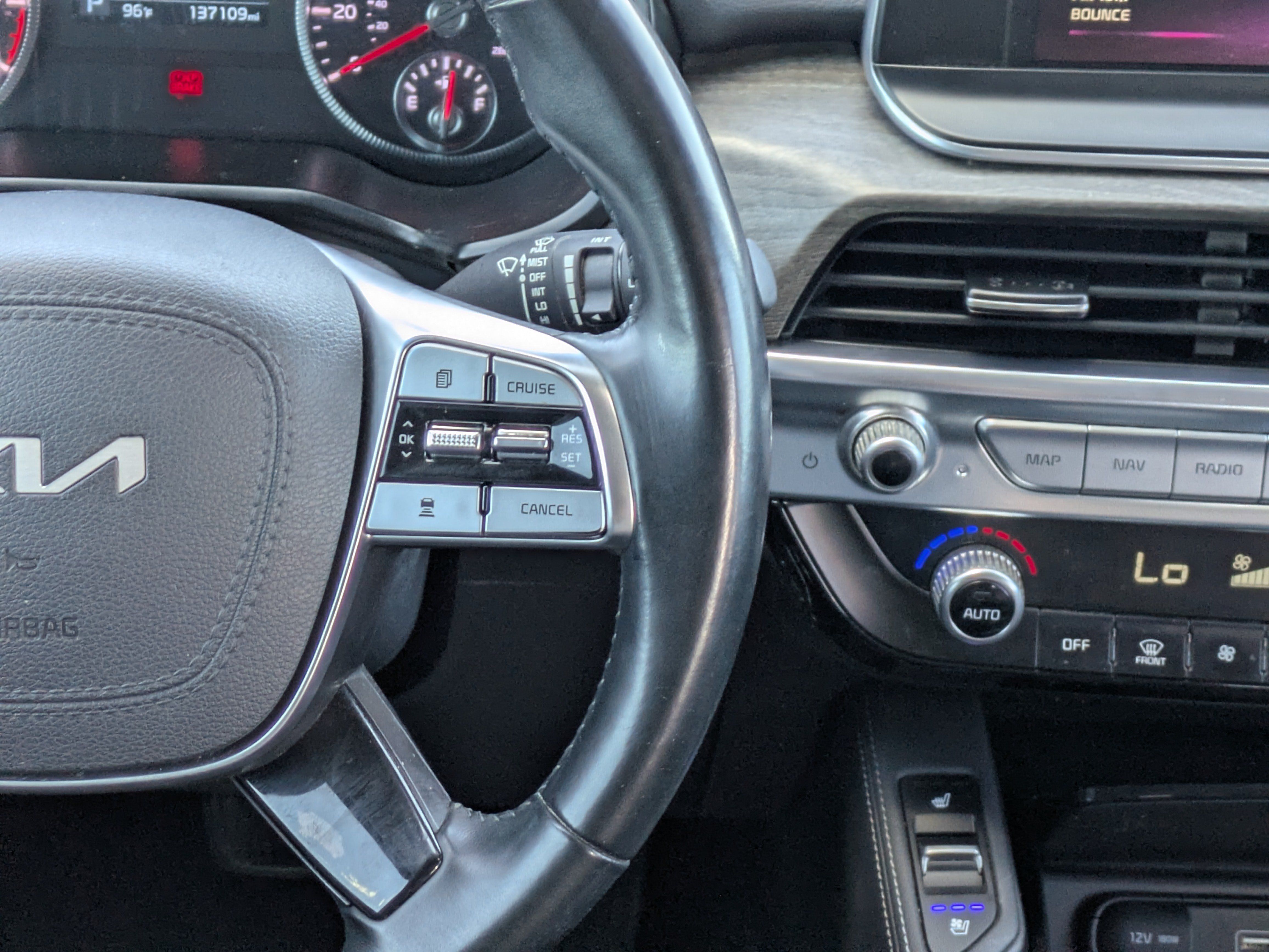 Used 2022 Kia Telluride EX w/ Towing Package FWD image 22