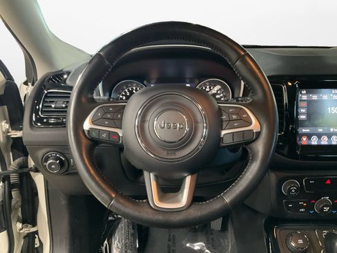 Used 2019 Jeep Compass Limited AWD/4WD image 14