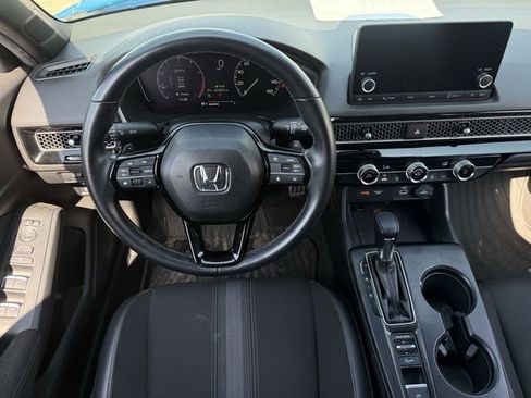 Used 2023 Honda Civic Sport image 12