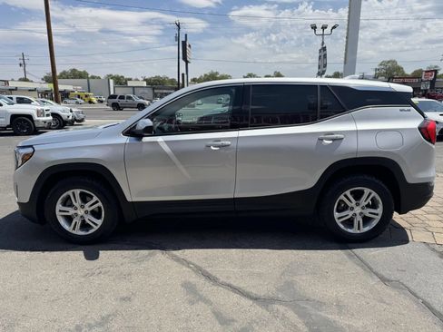 Used 2020 GMC Terrain SLE AWD/4WD image 5