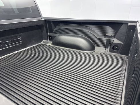 Used 2023 RAM 1500 Classic SLT w/ Protection Group AWD/4WD image 37