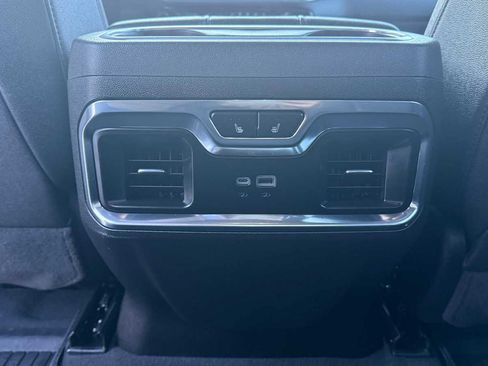 Used 2024 Chevrolet Silverado 1500 LTZ w/ LTZ Premium Package AWD/4WD image 9