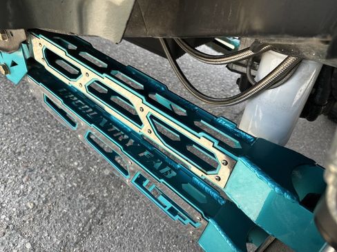 Used 2019 Ford F250 Platinum w/ Platinum Ultimate Package AWD/4WD image 12