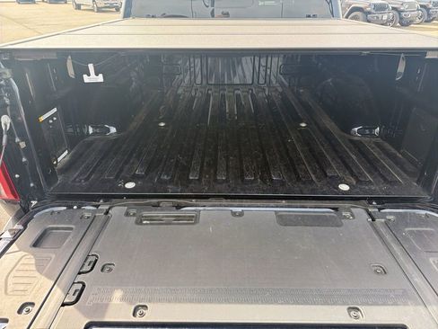 Used 2025 Ford F150 Platinum w/ Equipment Group 702A High AWD/4WD image 18