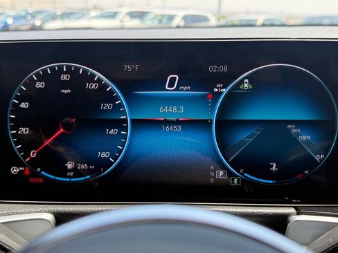 Used 2023 Mercedes-Benz GLB 250 image 32