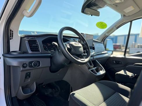 Used 2023 Ford Transit 350 XLT image 11