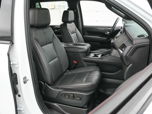 Used 2022 Chevrolet Tahoe RST w/ Luxury Package AWD/4WD image 25