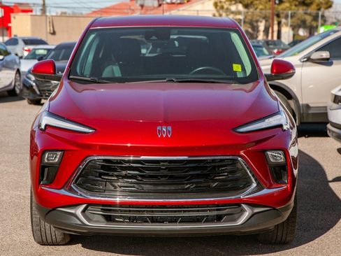 Used 2024 Buick Encore GX Preferred image 3