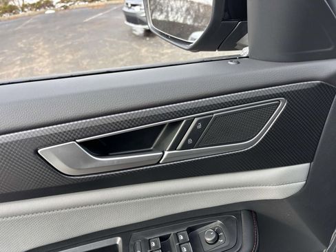 New 2026 Volkswagen Atlas Peak Edition AWD/4WD image 12