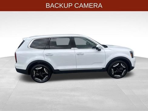 Used 2024 Kia Telluride S FWD image 8