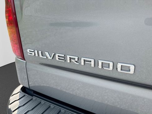 Used 2024 Chevrolet Silverado 1500 LT AWD/4WD image 37