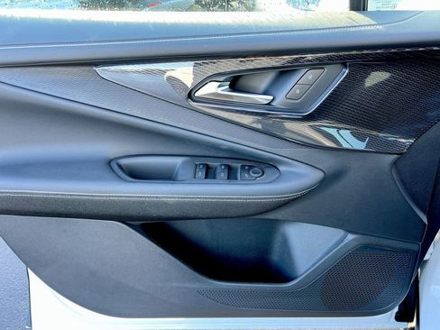 New 2026 Chevrolet Blazer EV LT image 18