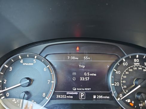 Used 2021 INFINITI QX50 Luxe w/ Cargo Package image 16