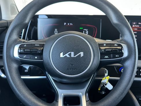 Used 2023 Kia Sportage LX image 21