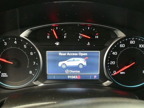 Used 2022 Chevrolet Equinox RS w/ RS Leather Package image 18