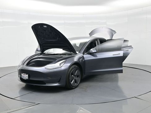 Used 2023 Tesla Model 3 Long Range image 32