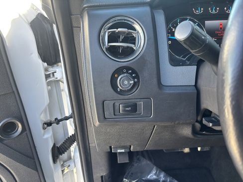 Used 2014 Ford F150 XLT w/ Equipment Group 302A Luxury image 17