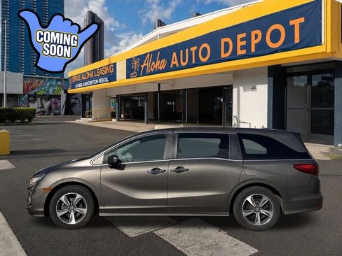 Used 2019 Honda Odyssey Touring image 2