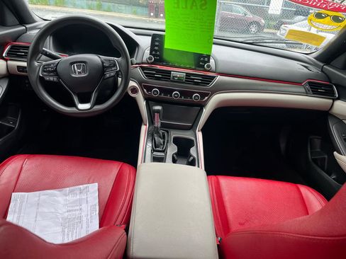 Used 2018 Honda Accord LX image 10