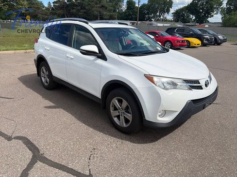 Used 2015 Toyota RAV4 XLE AWD/4WD image 4