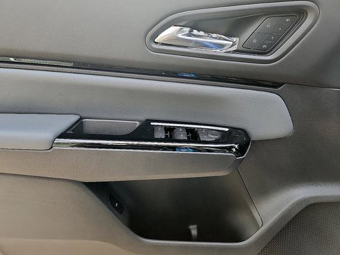 New 2025 Honda Prologue Touring image 9