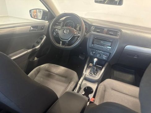 Used 2015 Volkswagen Jetta SE FWD image 23