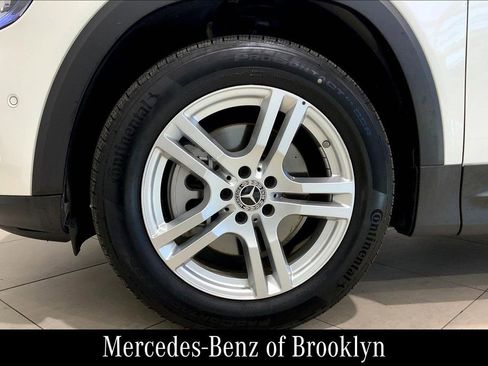 Used 2022 Mercedes-Benz GLB 250 4MATIC image 13