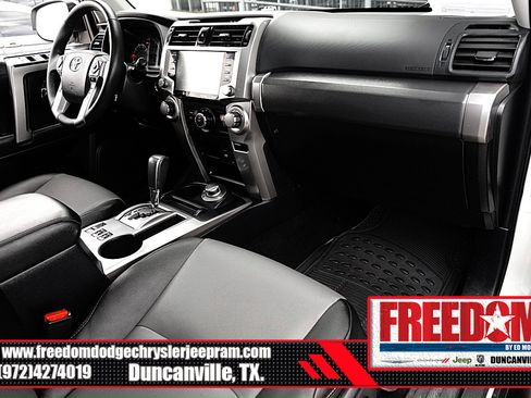 Used 2022 Toyota 4Runner SR5 Premium w/ Moonroof Package AWD/4WD image 12