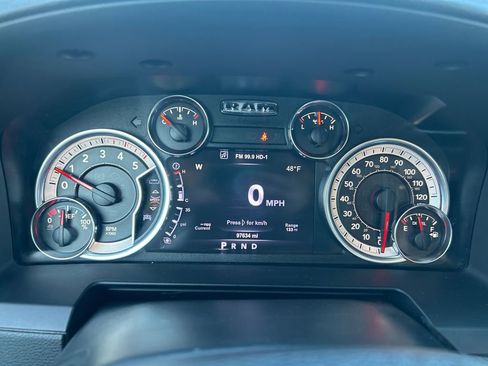 Used 2017 RAM 3500 Laramie AWD/4WD image 16