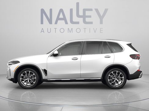 Used 2024 BMW X5 M60i w/ Parking Assistance Package AWD/4WD image 3