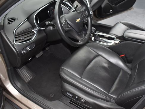 Used 2024 Chevrolet Malibu LT image 12